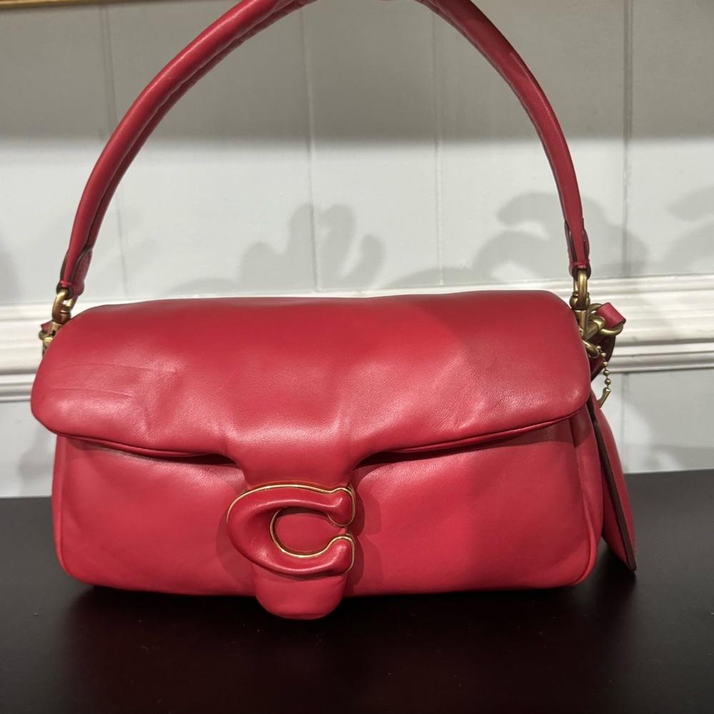 Coach pillow tabby 26 Red Apple
